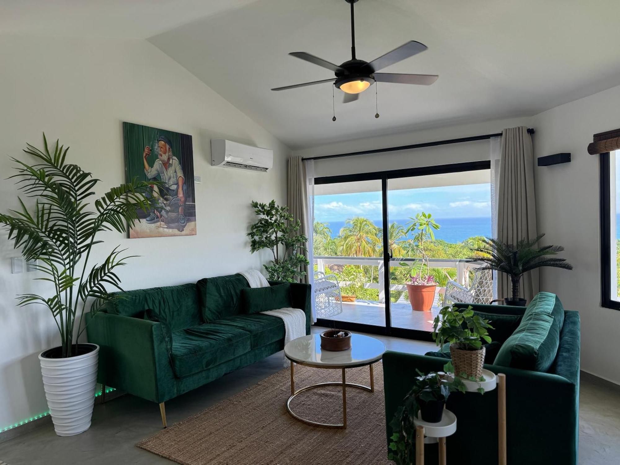 Catalina, Cabrera Oceanview Multi 2 Bd 2 Bath Condo Units With Balcony And Pool Exterior photo